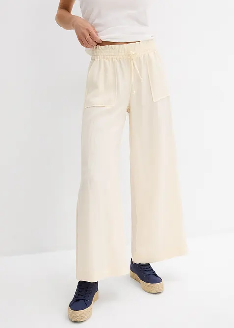 Culotte aus fließendem Lyocell-Mix in weiß von vorne - bonprix