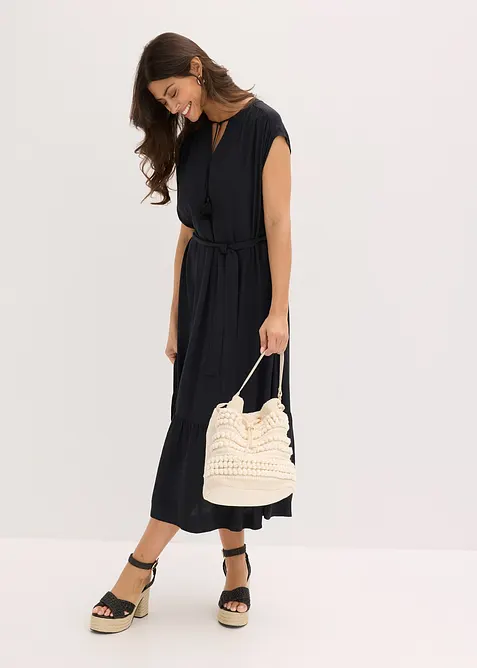 Hemdblusenkleid aus fließender Viscose in schwarz im Look von vorne (Totalaufnahme) - bonprix