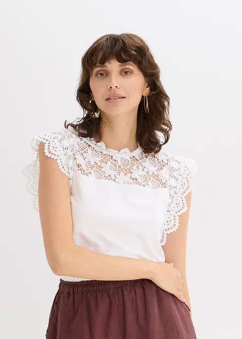 Shirt mit Spitzeneinsatz in weiß von vorne (im Anschnitt) - bonprix
