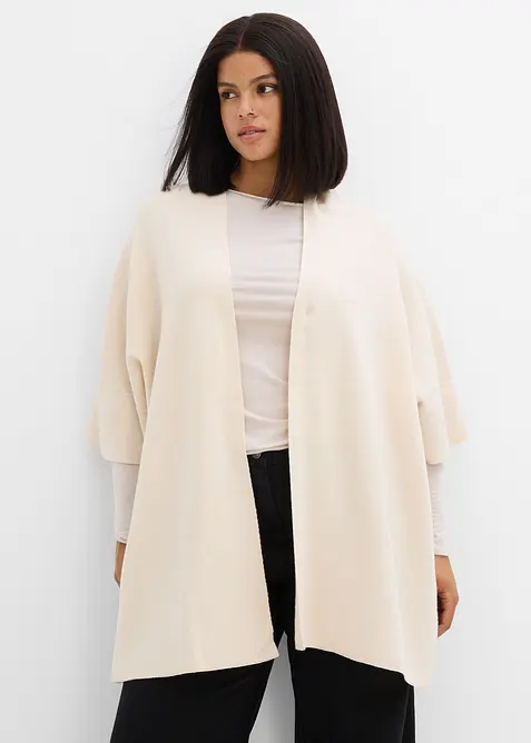 Oversize Strick-Cape in beige von vorne (im Anschnitt) - bonprix