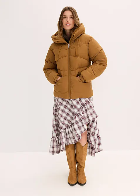 Wasserabweisende Steppjacke in braun im Look von vorne (Totalaufnahme) - bonprix