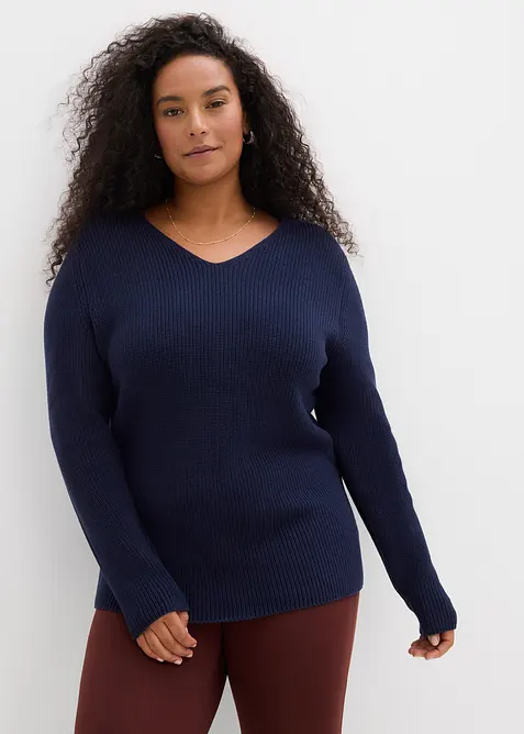 Rippstrickpullover aus reiner Bio-Baumwolle in blau von vorne (im Anschnitt) - bonprix