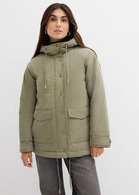 Warm wattierter Parka in grün von vorne (im Anschnitt) - bonprix