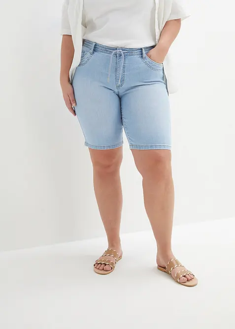 Jeans Bermuda Slim Fit Mid Waist in blau von vorne - bonprix
