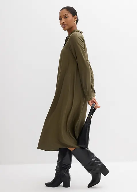 Blusenkleid aus feiner Viskose in grün im Look von vorne (Totalaufnahme) - bonprix