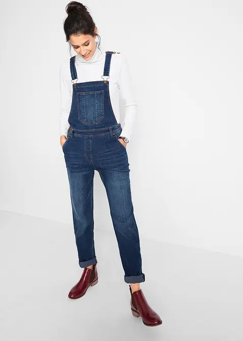 Jeans-Latzhose im Boyfriend-Fit in blau von vorne - bonprix