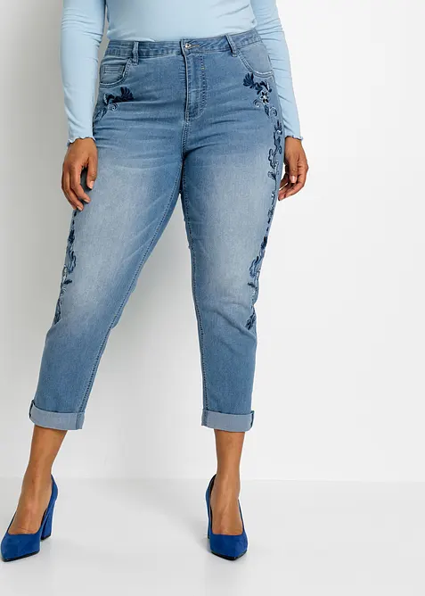 Slim-Fit-Jeans, Mid Waist, cropped in blau von vorne - bonprix
