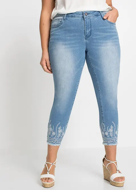 Skinny Jeans, Mid Waist, cropped in blau von vorne - bonprix