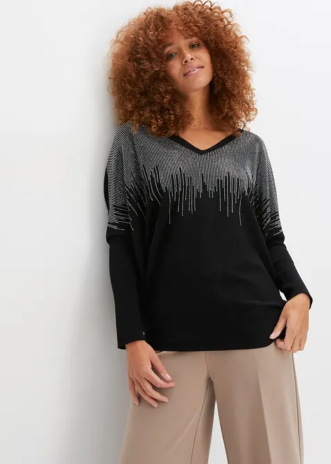 Feinstrickpullover mit Fledermausärmeln und Strass-Applikation in schwarz von vorne (im Anschnitt) - bonprix