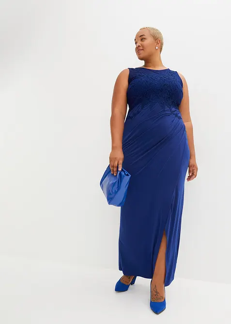 Maxikleid mit Spitze in blau im Look von vorne (Totalaufnahme) - bonprix