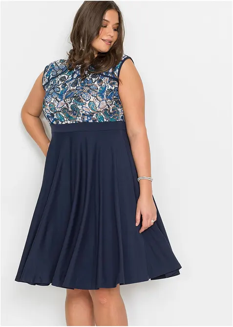 Midikleid mit Spitze in blau von vorne (Totalaufnahme) - bonprix