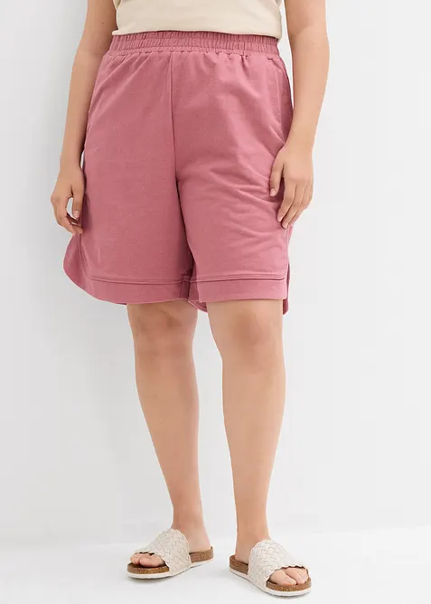 Weite Sweat-Shorts aus Baumwoll-Mix in lila von vorne - bonprix