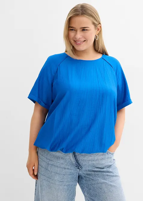 Kurzarmbluse aus softem Viskose-Mix in blau von vorne (im Anschnitt) - bonprix