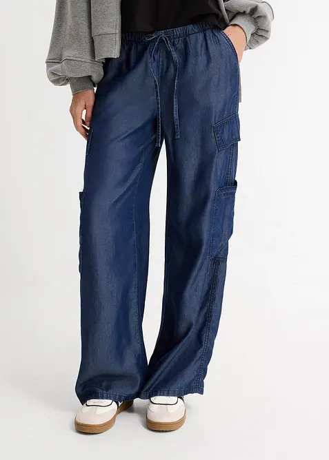Weite Schlupfhose aus fließendem Lyocell in blau von vorne - bonprix