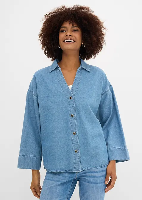 Jeansbluse aus Bio-Baumwolle in blau von vorne (im Anschnitt) - bonprix