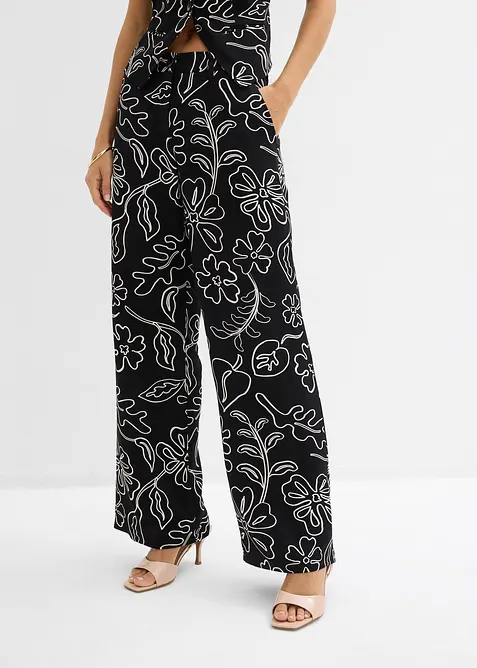 Marlenehose in schwarz von vorne - bonprix