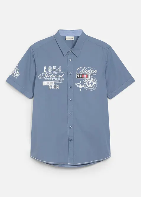 Kurzarmhemd mit Druck in blau von vorne - bonprix