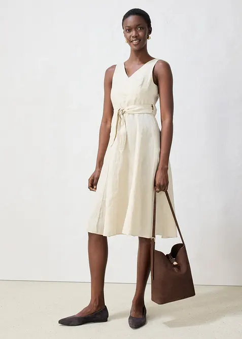 Midikleid aus reinem Leinen in beige im Look von vorne (Totalaufnahme) - bonprix
