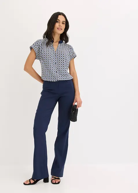 Shirtbluse bedruckt in blau im Look von vorne (Totalaufnahme) - bonprix