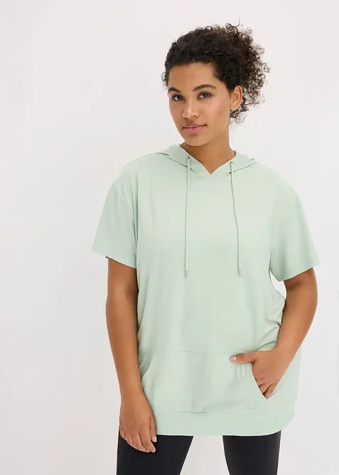 Oversized Sport-Shirt mit Kapuze, schnelltrocknend in grün von vorne (im Anschnitt) - bonprix