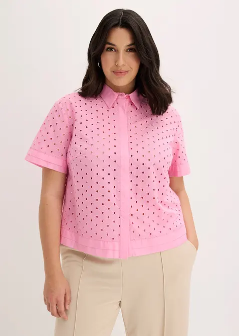 Bluse mit Lochstickerei in rosa von vorne (im Anschnitt) - bonprix