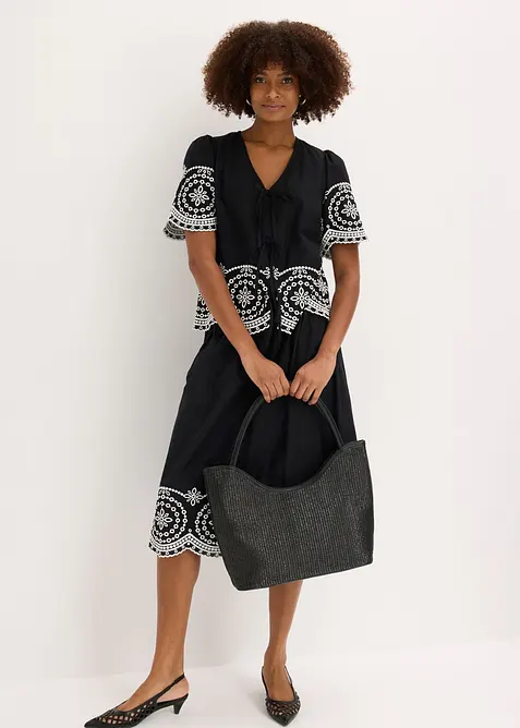 Blusenshirt aus reiner Baumwolle in schwarz im Look von vorne (Totalaufnahme) - bonprix