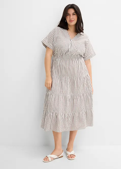 Wickelkleid aus reiner Baumwolle in braun von vorne (Totalaufnahme) - bonprix
