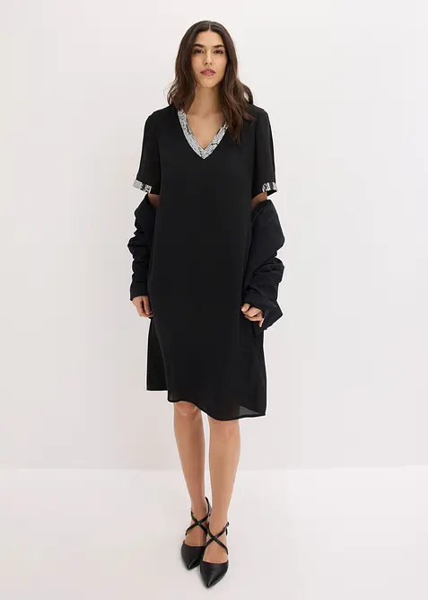 Chiffonkleid mit Pailletten in schwarz im Look von vorne (Totalaufnahme) - bonprix