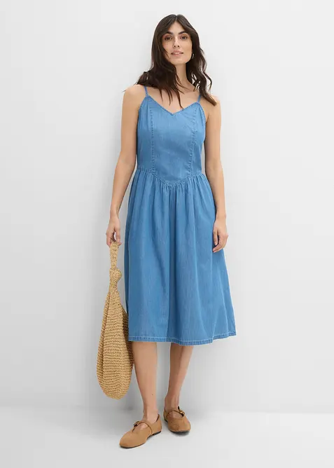 Jeanskleid in blau im Look von vorne (Totalaufnahme) - bonprix