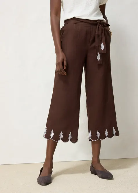 Leinen-Culotte mit Gürtel in braun von vorne - bonprix