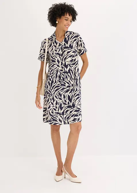 Kleid mit eingelegter Falte aus fließender Viskose in blau im Look von vorne (Totalaufnahme) - bonprix