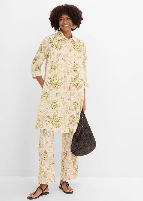 Hemdblusenkleid aus fließender Viskose in beige im Look von vorne (Totalaufnahme) - bonprix