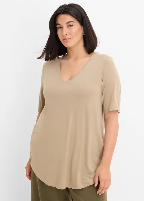 Longshirt aus softer Viskose in braun von vorne (im Anschnitt) - bonprix