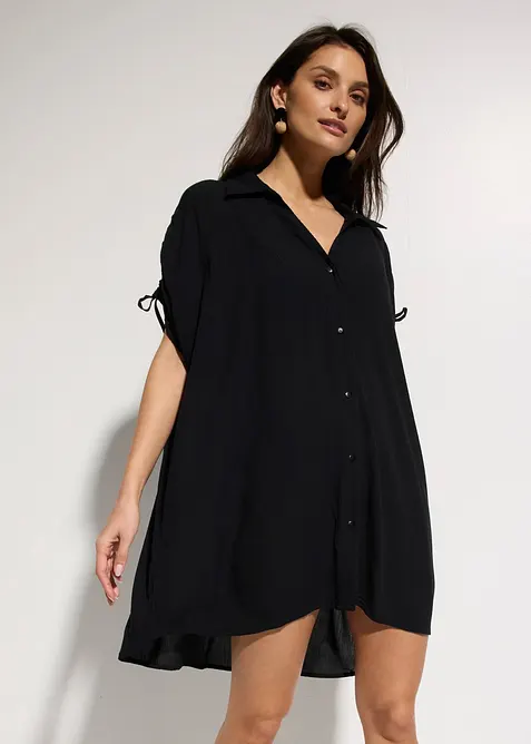 Oversize Strandbluse aus strukturiertem Crinkle in schwarz von vorne (im Anschnitt) - bonprix