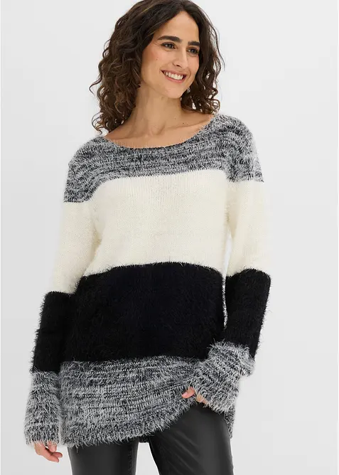 Grobstrick-Pullover in schwarz von vorne (im Anschnitt) - bonprix