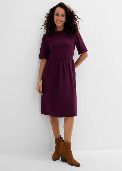 Shirtkleid aus elastischem Baumwoll-Mix in lila von vorne (Totalaufnahme) - bonprix