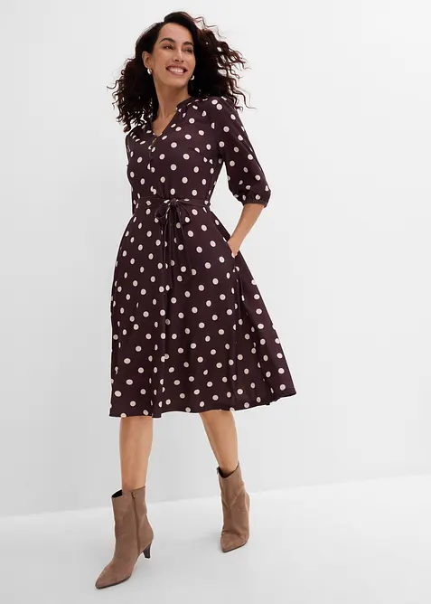 Jerseykleid mit Bindeband in braun im Look von vorne (Totalaufnahme) - bonprix