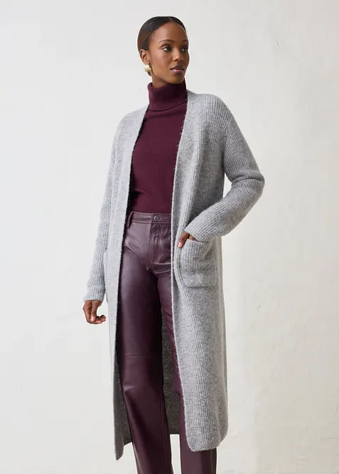 Strickmantel aus weichem Alpaka Woll-Mix in grau von vorne (im Anschnitt) - bonprix
