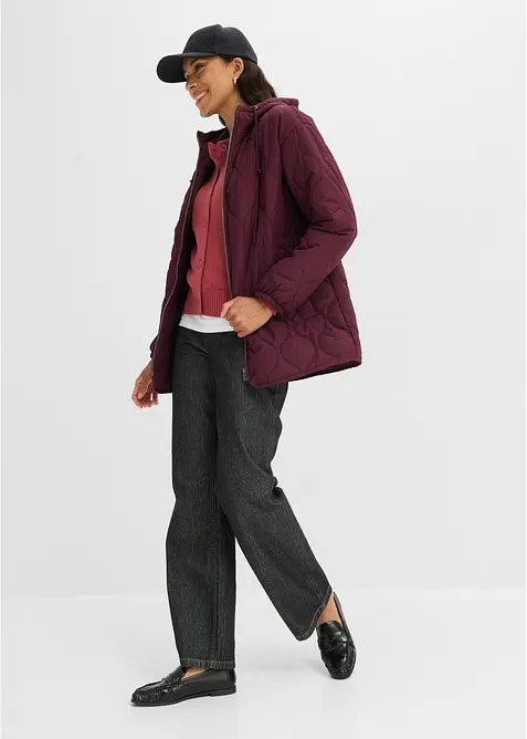 leichte Steppjacke in rot im Look von vorne (Totalaufnahme) - bonprix