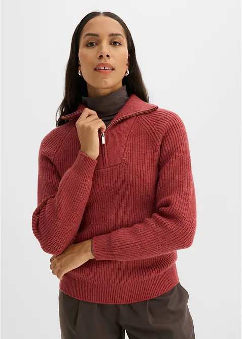 Troyer-Pullover aus weichem Viskose-Mix in rot von vorne (im Anschnitt) - bonprix