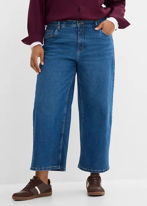 Wide-Leg-Jeans Mid Waist, cropped in blau von vorne - bonprix