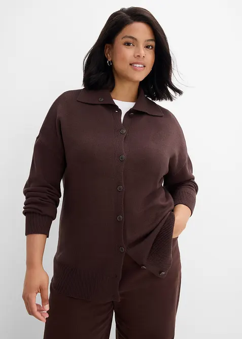 Lockere Strickjacke aus Viskose-Mix in braun von vorne (im Anschnitt) - bonprix