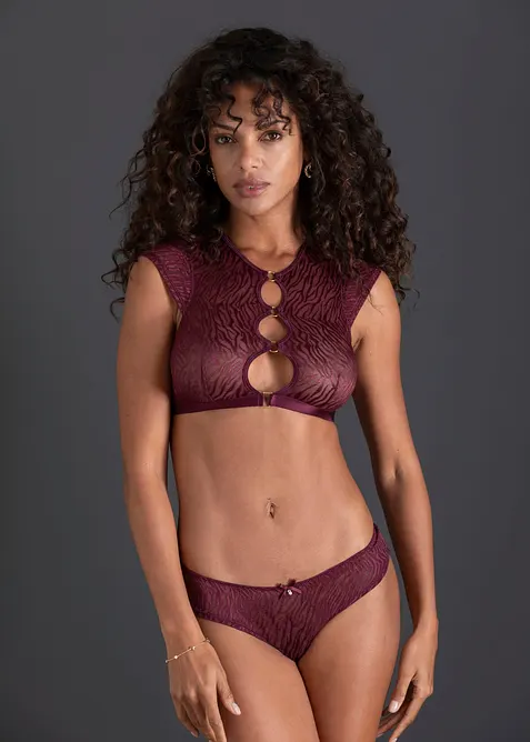 Bustier + Slip ouvert mit goldenen Accessoires (2-tlg.Set) in lila von vorne (Totalaufnahme) - bonprix