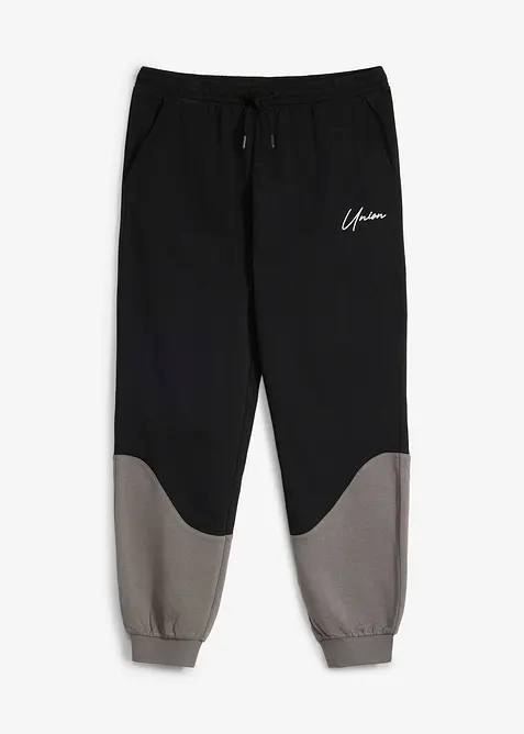 Jogginghose aus weicher Bio Baumwolle in schwarz von vorne - bonprix