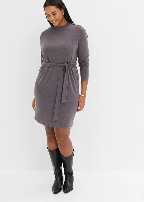 Jerseykleid aus Viskose-Mix in blau von vorne (Totalaufnahme) - bonprix