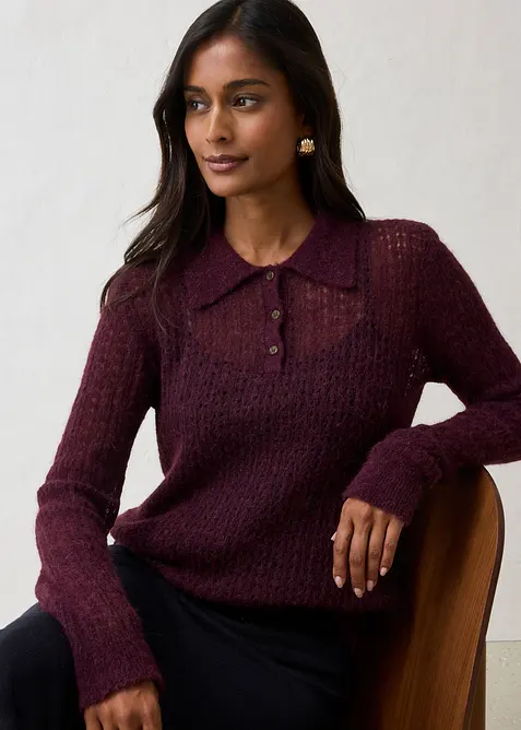 Polopullover aus weichem Ajour-Strick in rot von vorne (im Anschnitt) - bonprix