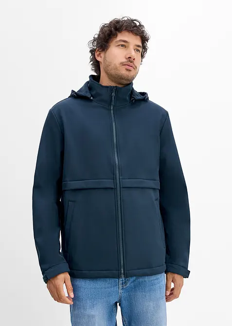 Wasserabweisende Softshelljacke mit abnehmbarer Kapuze in blau von vorne (im Anschnitt) - bonprix
