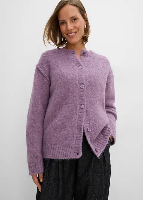 Strickjacke mit Wollanteil in lila von vorne (im Anschnitt) - bonprix