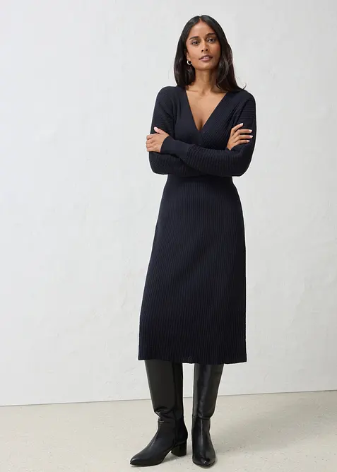 Strickkleid mit weichem Woll-Mix in schwarz von vorne (Totalaufnahme) - bonprix