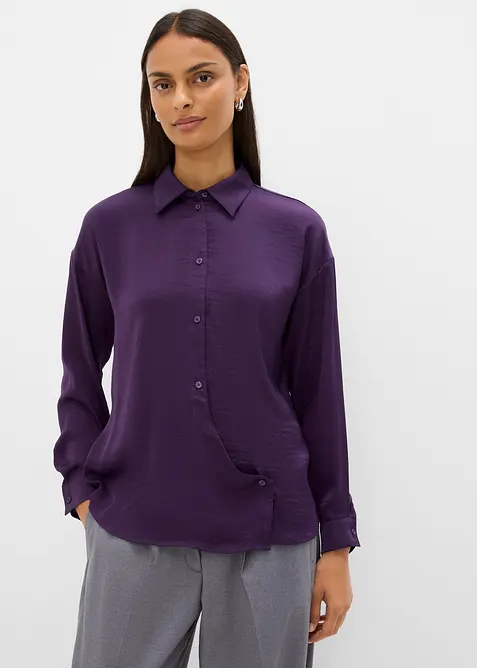 Hemdbluse aus fließendem Satin in lila von vorne (im Anschnitt) - bonprix